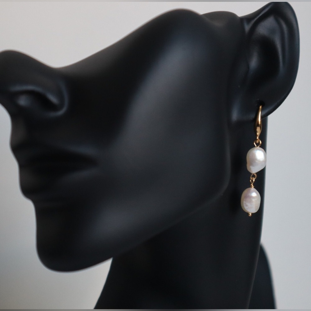 🔥Genuine 18K Gold over vintage Brass | Natural Baroque Pearls Earrings - Picture 4 of 8